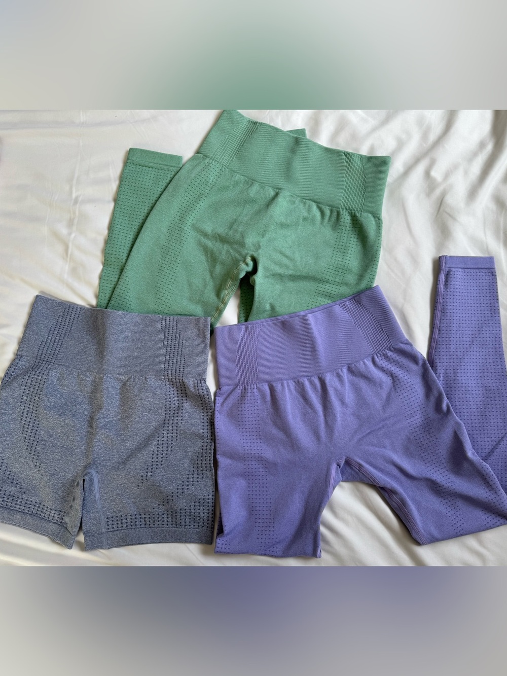 Seamless High Waisted Activewear Lot XS 2 Leggings 1 Biker Shorts Workout Set